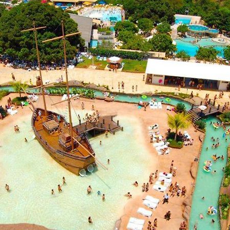 Lacqua Diroma Oficial - Diroma Acqua Park Incluido - Com Roupa De Cama E Banho Калдас Новас Екстериор снимка