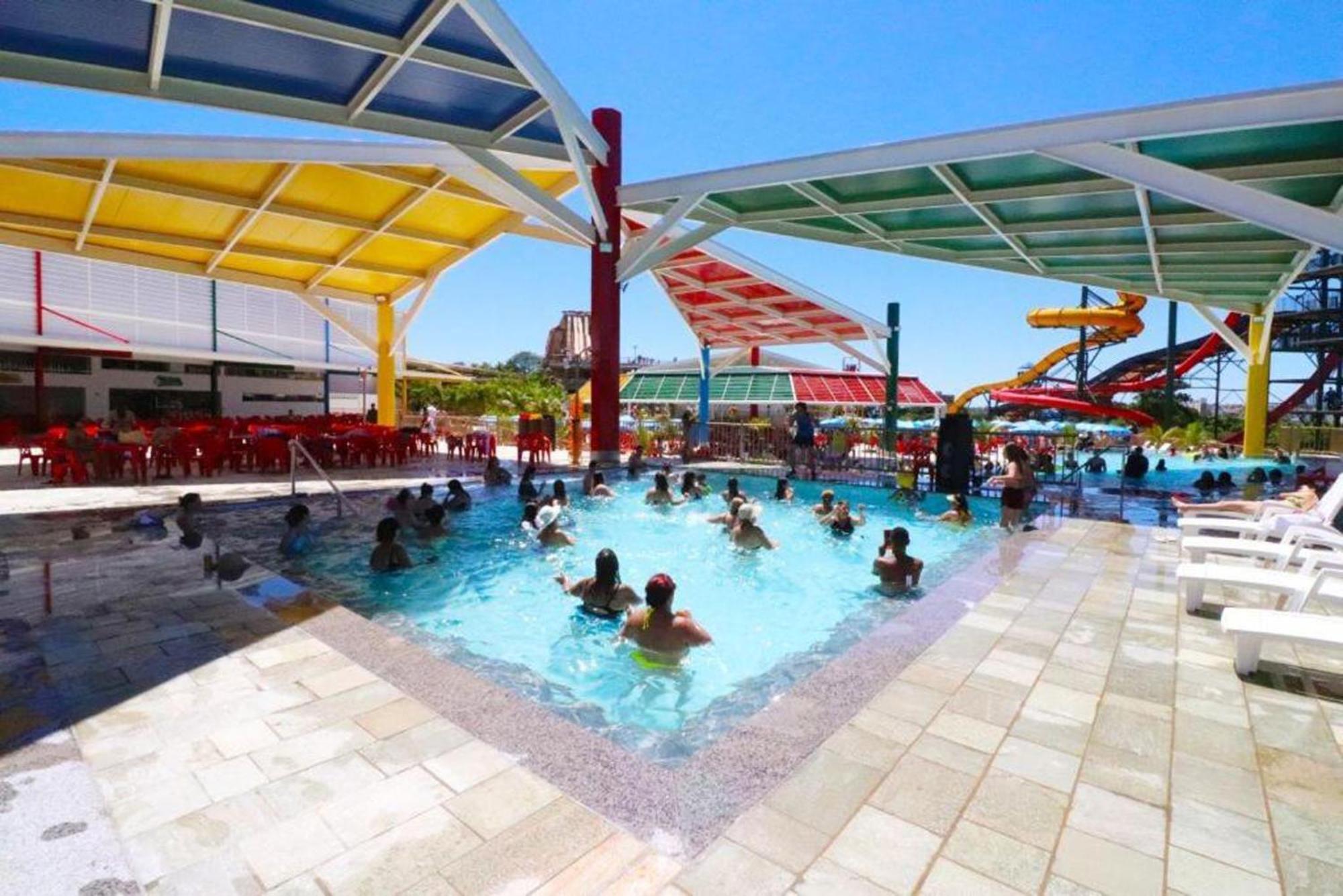 Lacqua Diroma Oficial - Diroma Acqua Park Incluido - Com Roupa De Cama E Banho Калдас Новас Екстериор снимка